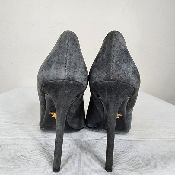 Authentic Prada Grey Suede Peep Toe Stiletto Heels size 38.5IT/8US - Picture 9 of 13